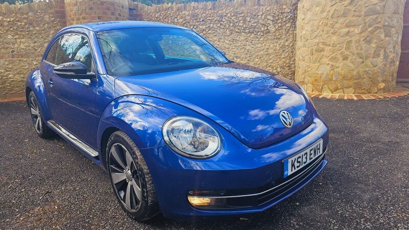 VOLKSWAGEN BEETLE