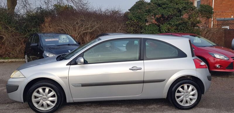 RENAULT MEGANE