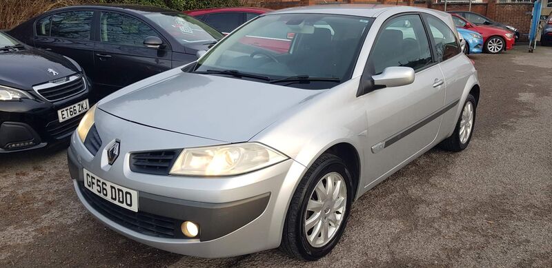 RENAULT MEGANE