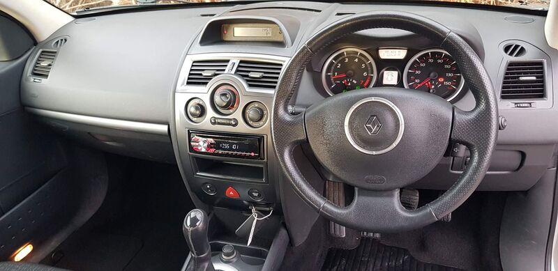 RENAULT MEGANE