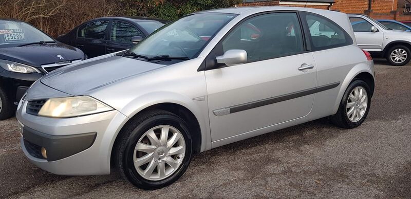 RENAULT MEGANE