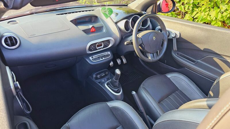 RENAULT WIND