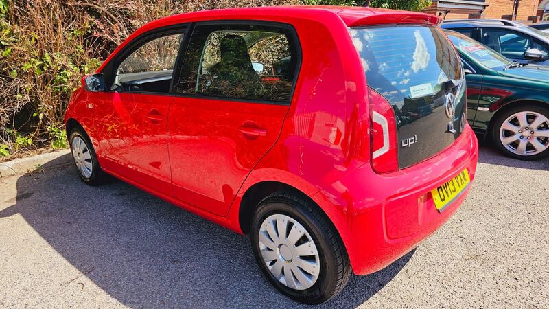 VOLKSWAGEN UP