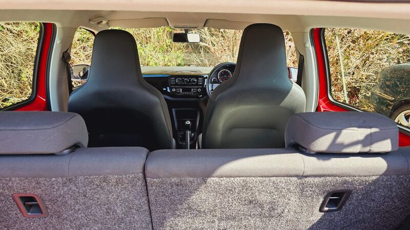 VOLKSWAGEN UP