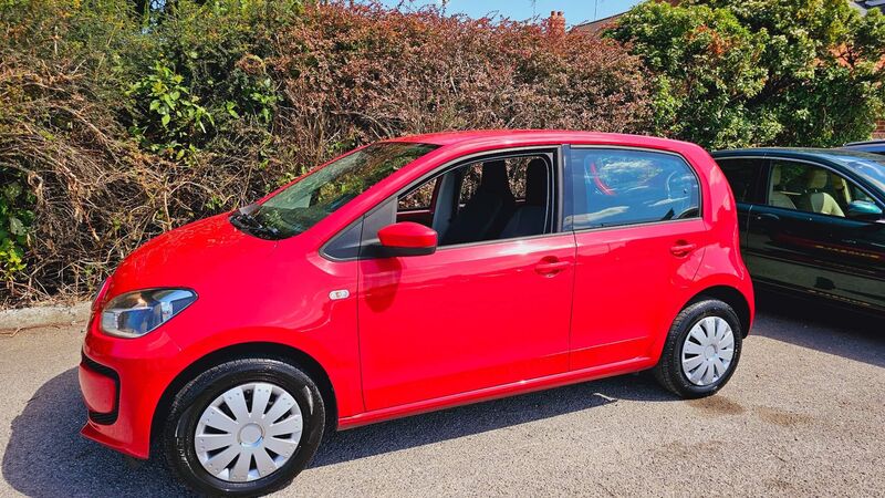 VOLKSWAGEN UP
