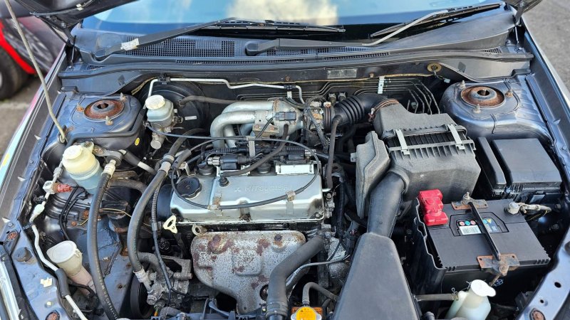 MITSUBISHI LANCER