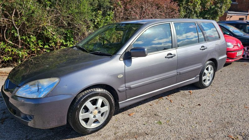 MITSUBISHI LANCER