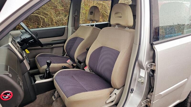 NISSAN X-TRAIL