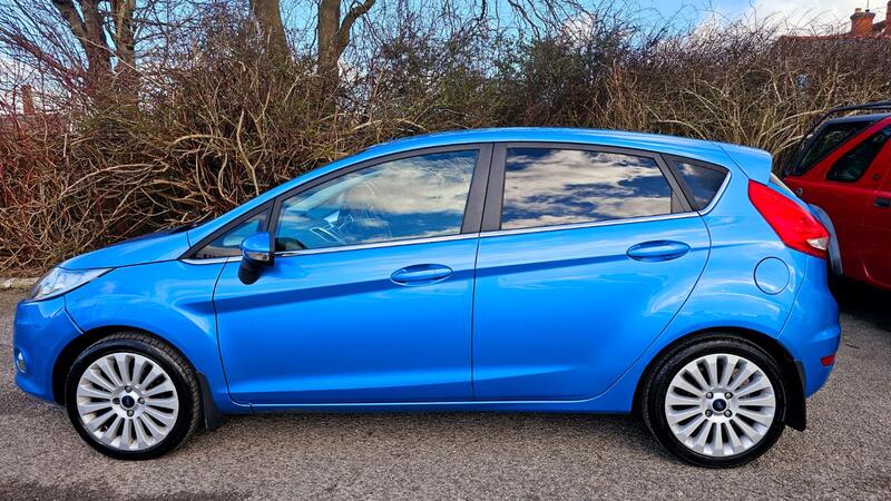 FORD FIESTA
