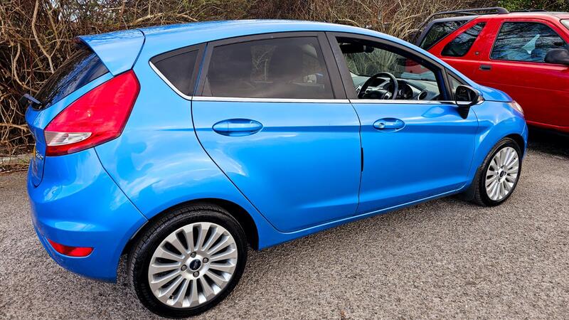 FORD FIESTA
