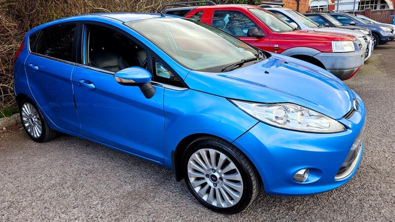 FORD FIESTA