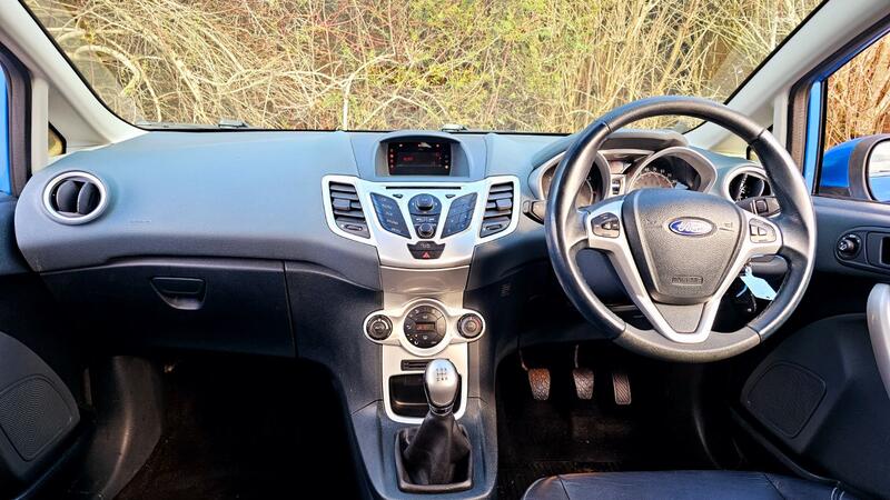 FORD FIESTA