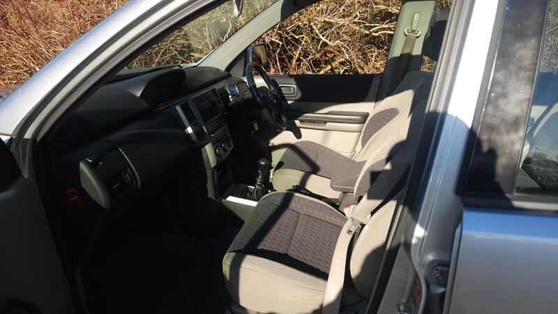 NISSAN X-TRAIL